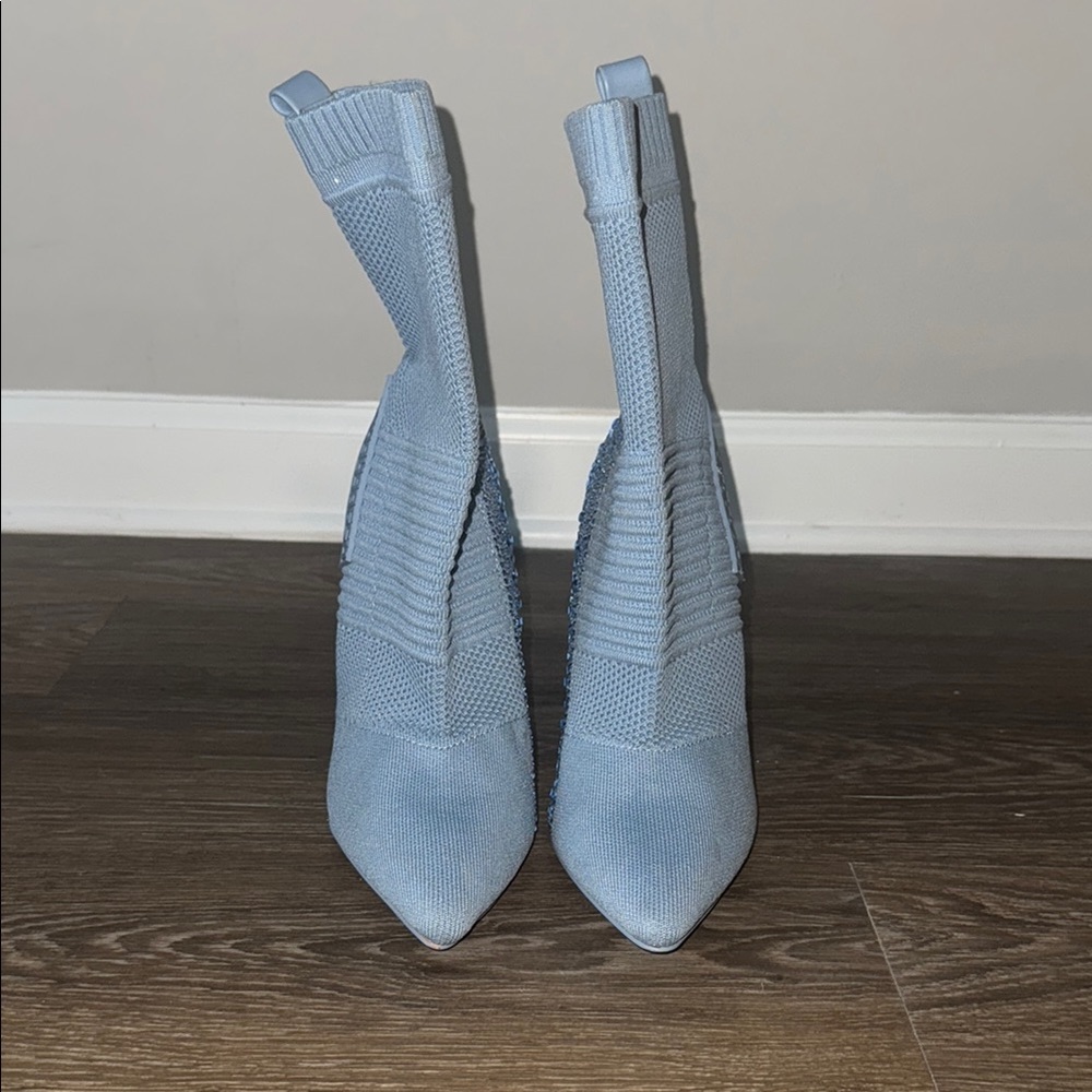 Stylish Blue Women's Knit Ankle Boots
